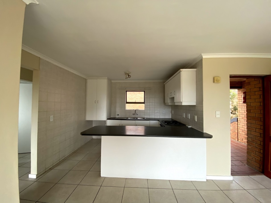 2 Bedroom Property for Sale in Sea Breeze Western Cape